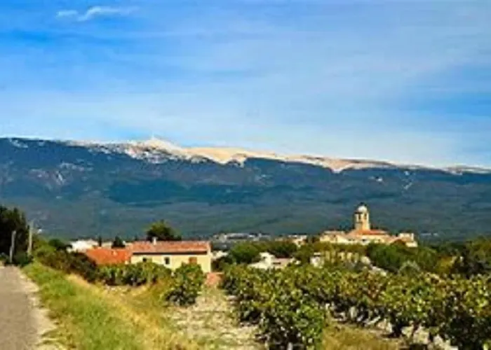 A L\'Ombre Du Geant De Provence