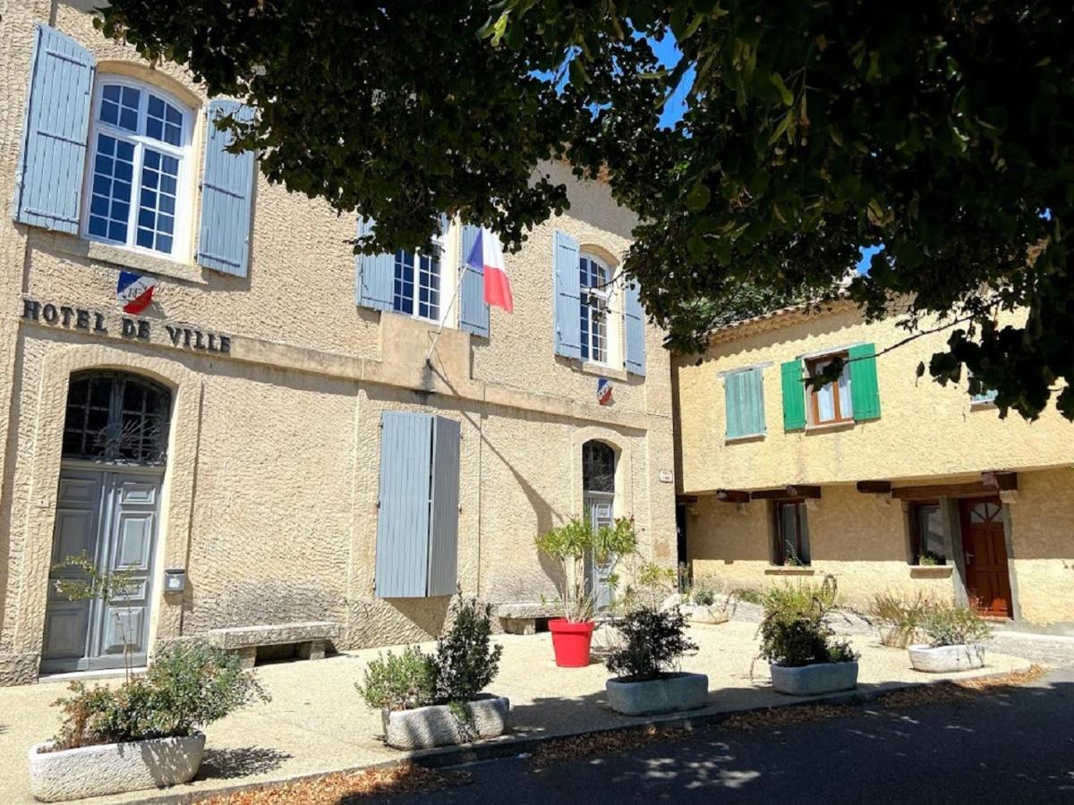 A L'ombre Du Geant De Provence Apartment *